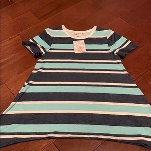LulaRoe Melissa top